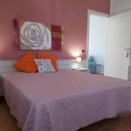 Ferienwohnung Casa D'AMare Marina di Ragusa Exterior foto